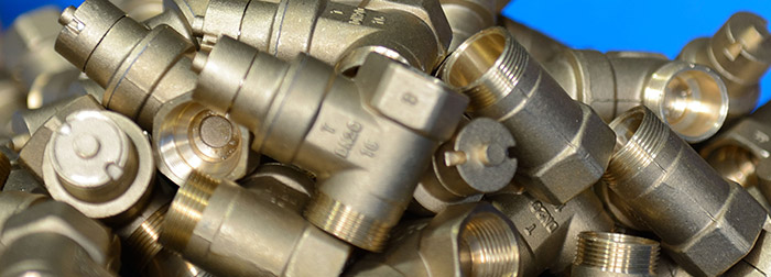 在利用(yòng)資源管理(lǐ)的(de)同時，進行(xíng)物(wù)料統一管理(lǐ)